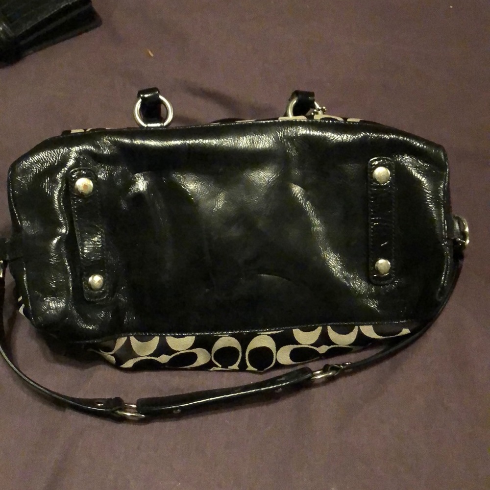 Coach - Picture 2 of 4
